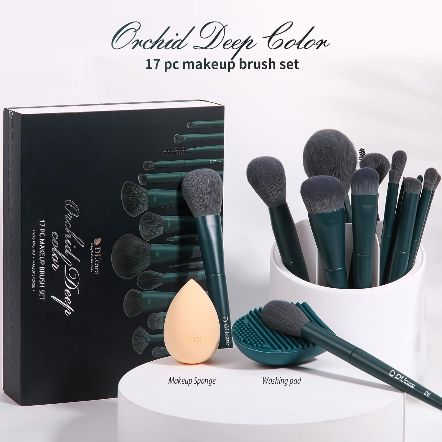 Christmas Makeup Brushes Set 17 Pcs with Brush Cleaning Mat and Makeup Sponge Professional Face Powder Eye Shadow Powder Liquid Cream